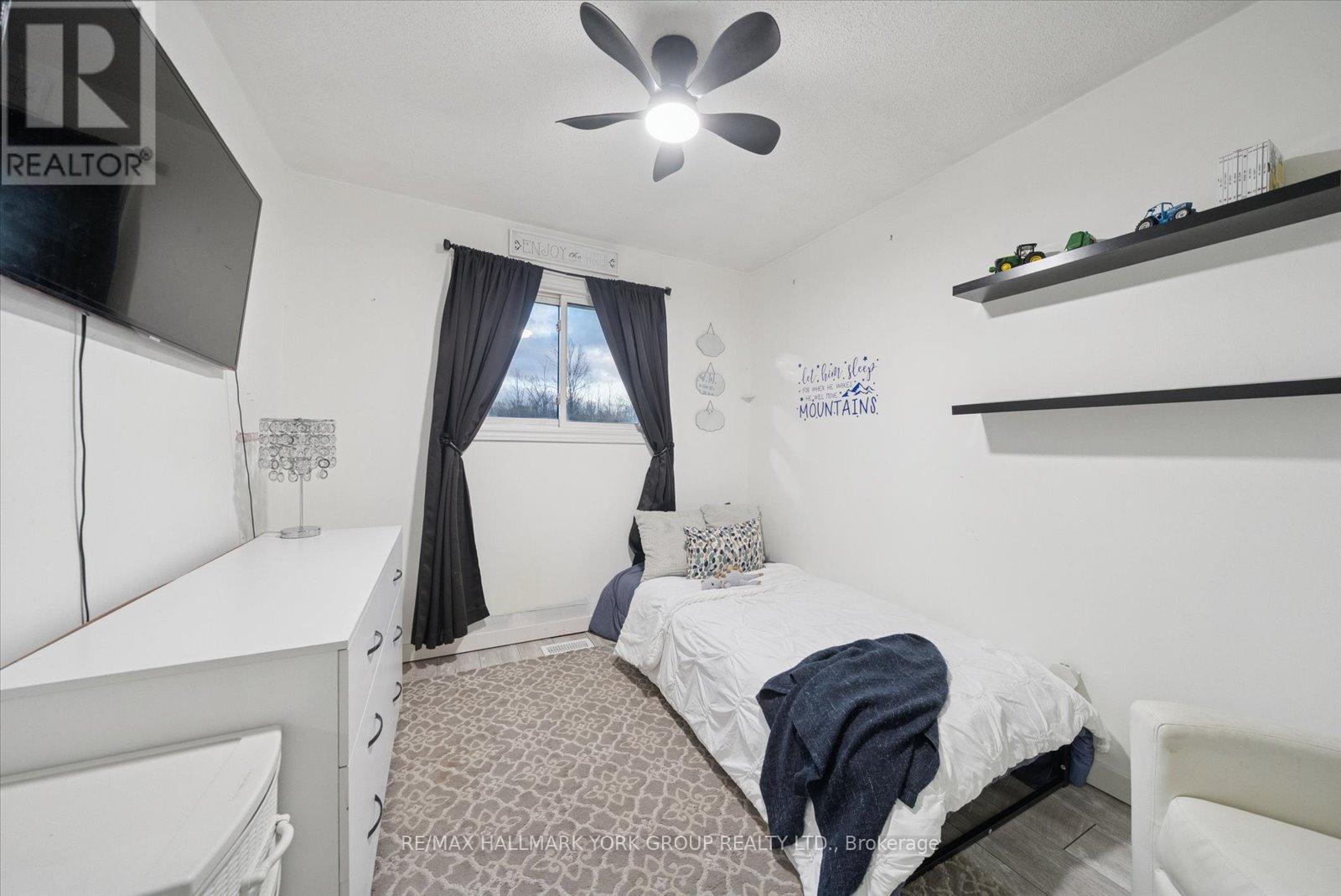 5 Burke Street, Georgina, Ontario  L0E 1R0 - Photo 21 - N12571726