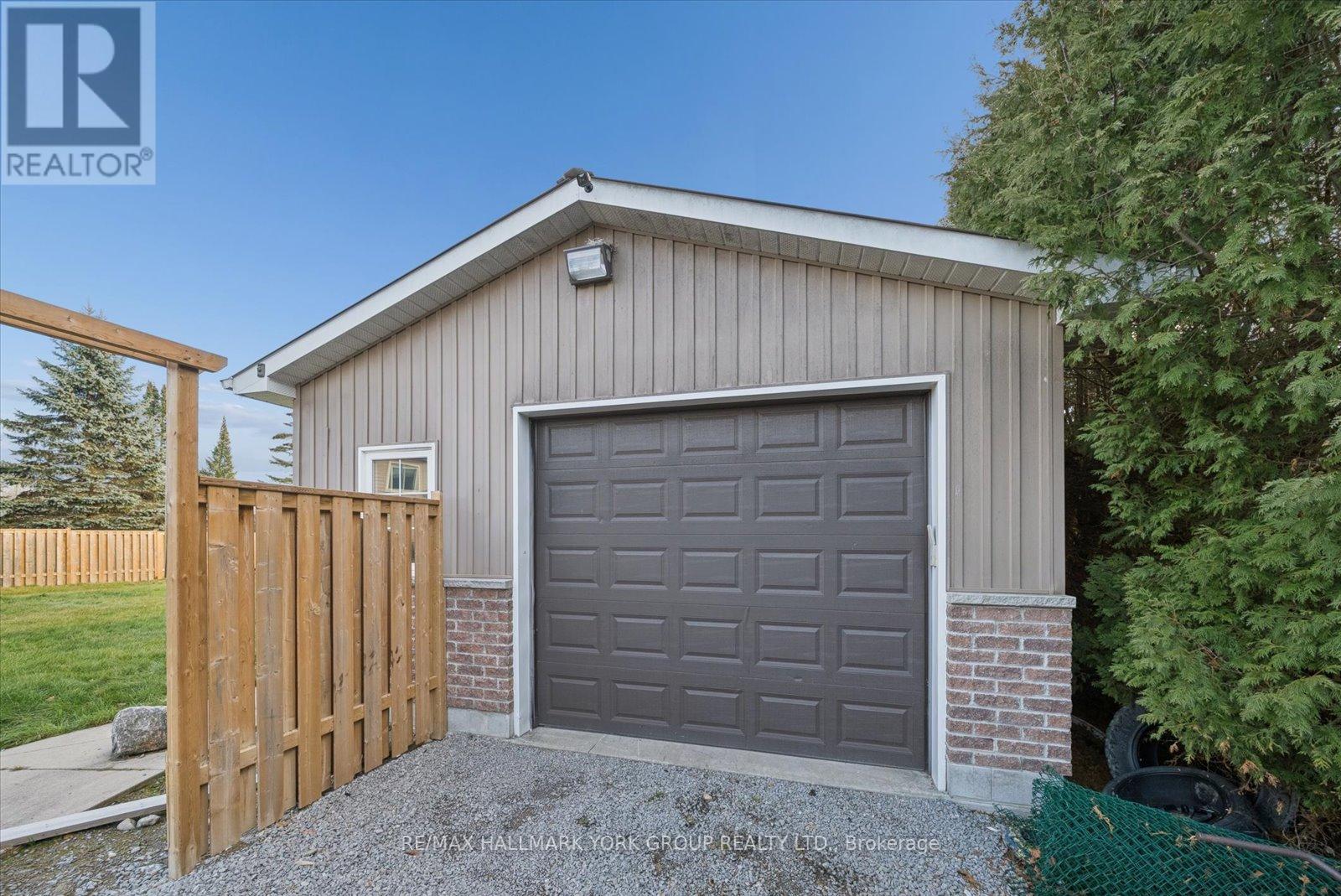 5 Burke Street, Georgina, Ontario  L0E 1R0 - Photo 34 - N12571726