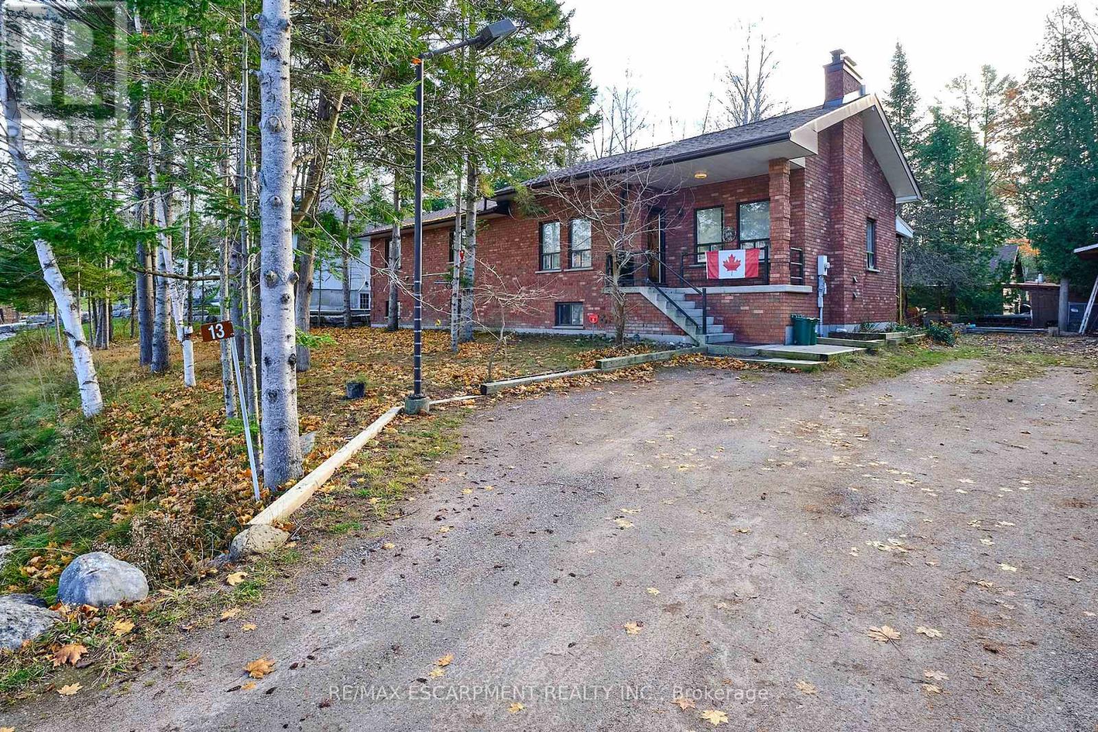 13 Balsam Avenue, Tiny, Ontario  L0L 2T0 - Photo 3 - S12571596