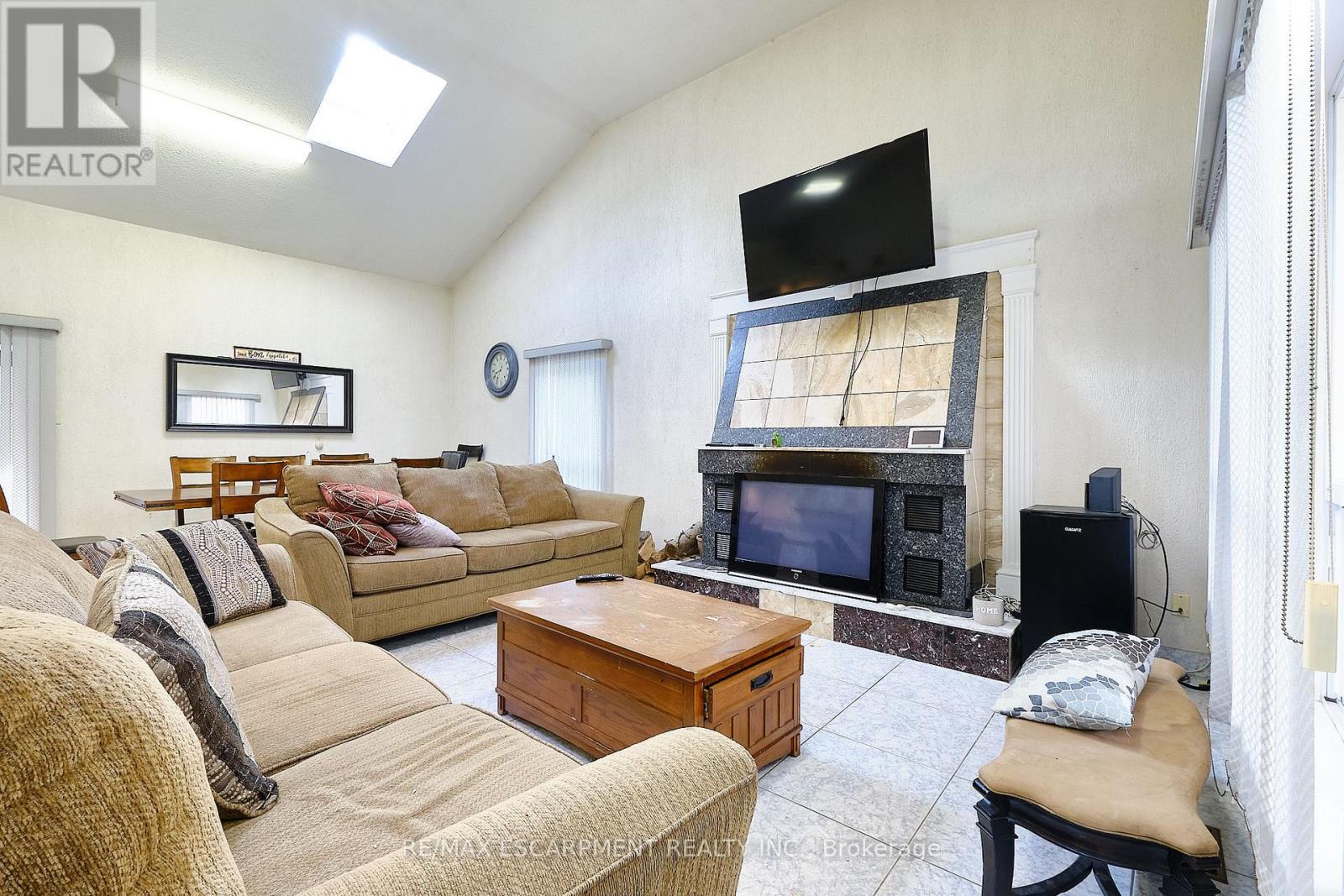 13 Balsam Avenue, Tiny, Ontario  L0L 2T0 - Photo 7 - S12571596