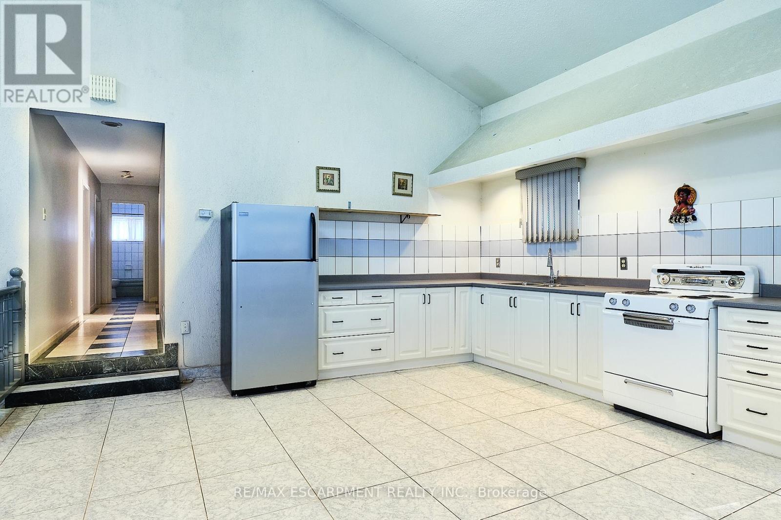 13 Balsam Avenue, Tiny, Ontario  L0L 2T0 - Photo 9 - S12571596