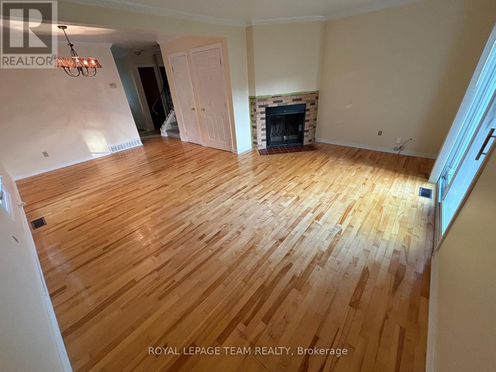 1648 Nordic Way, Ottawa, Ontario  K1B 5K4 - Photo 10 - X12571822