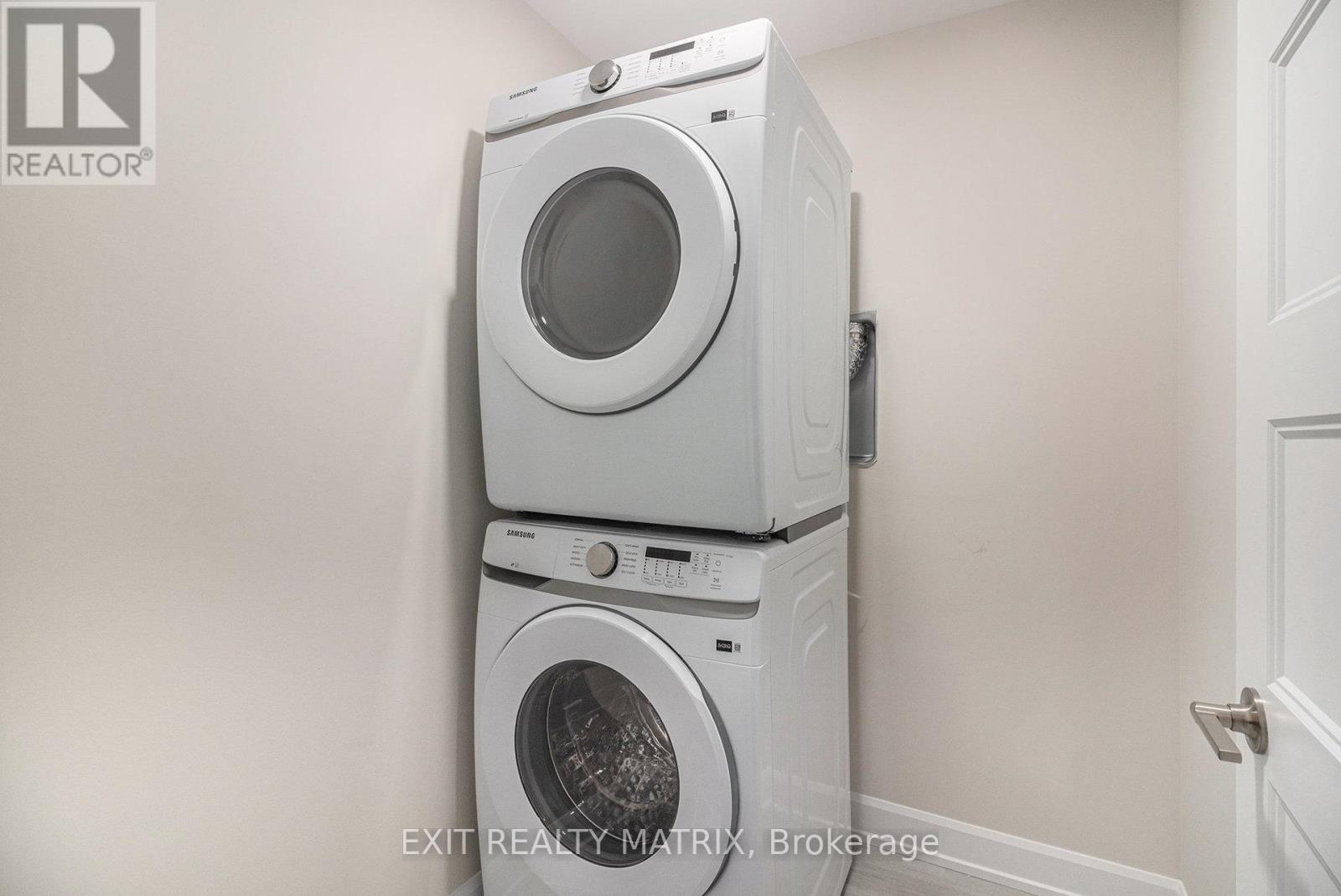 1208 Montblanc Crescent, Russell, Ontario  K0A 1W0 - Photo 14 - X12571862