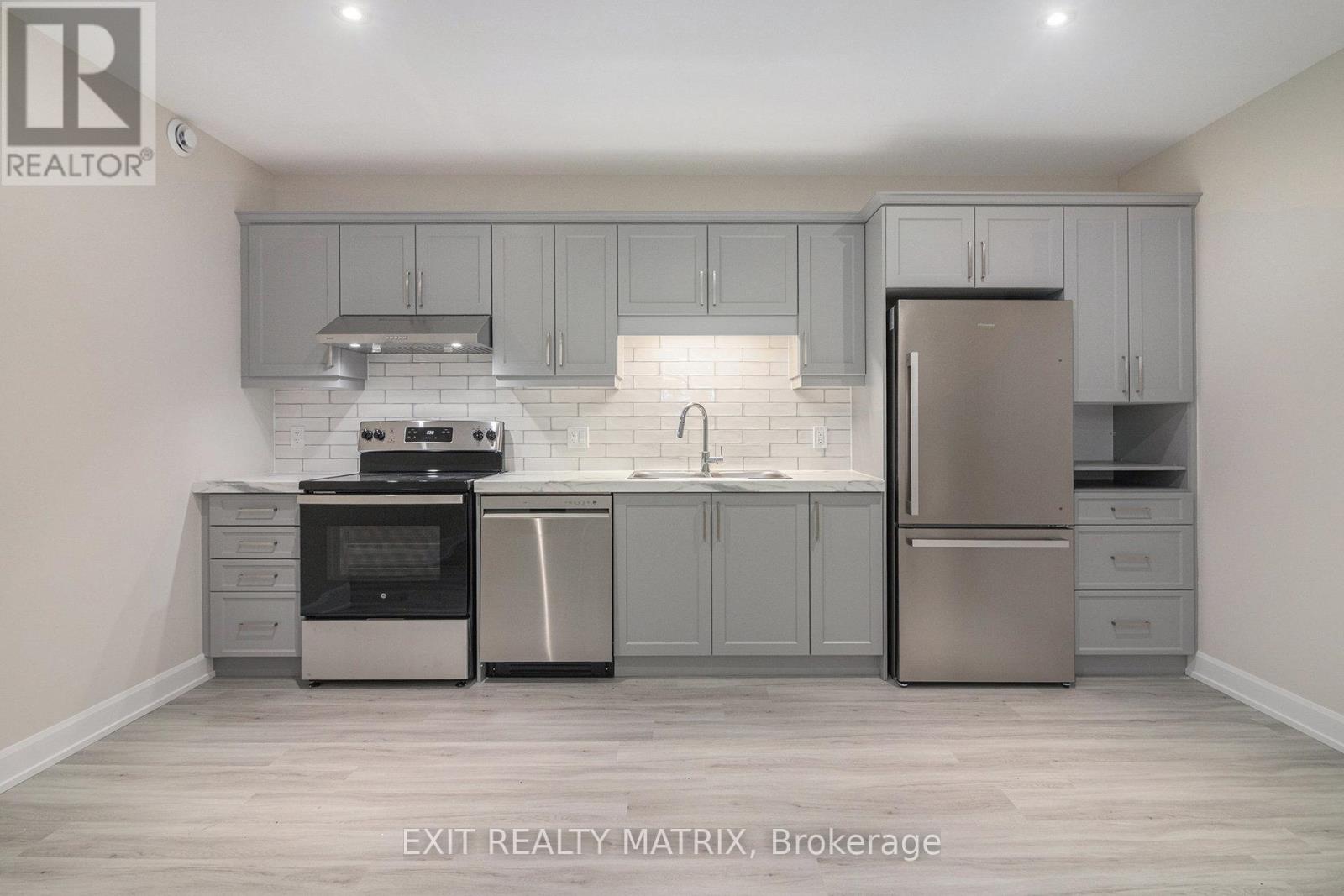 1208 Montblanc Crescent, Russell, Ontario  K0A 1W0 - Photo 4 - X12571862