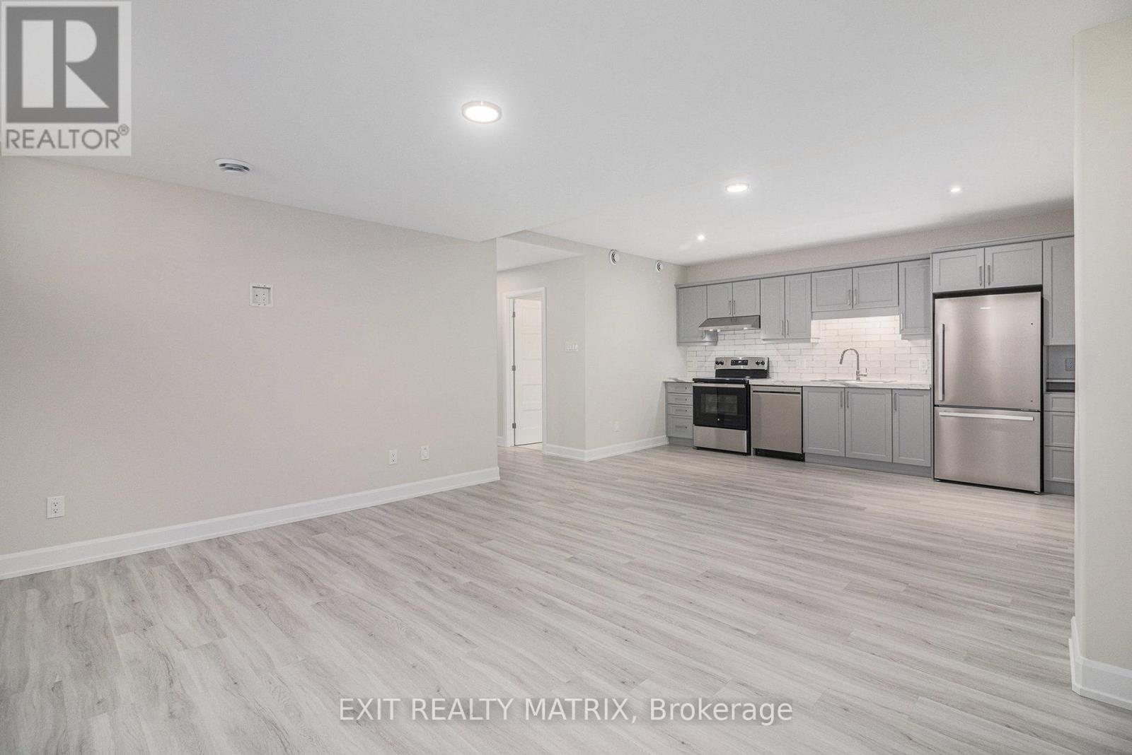 1208 Montblanc Crescent, Russell, Ontario  K0A 1W0 - Photo 5 - X12571862