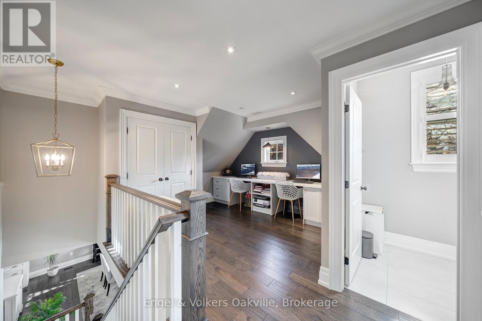 1378 Langdale Crescent, Oakville, Ontario  L6H 2K8 - Photo 22 - W12571766