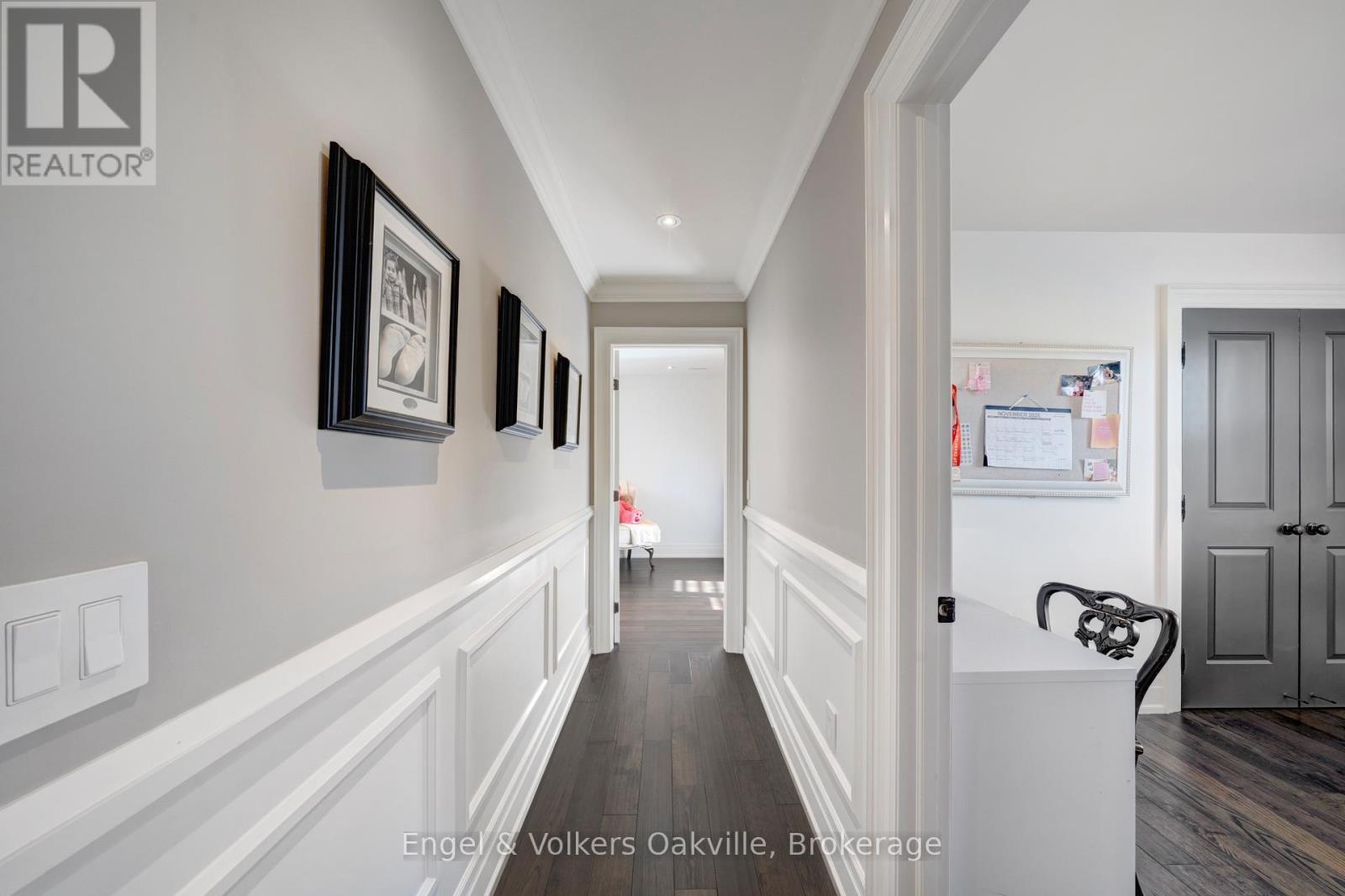 1378 Langdale Crescent, Oakville, Ontario  L6H 2K8 - Photo 23 - W12571766