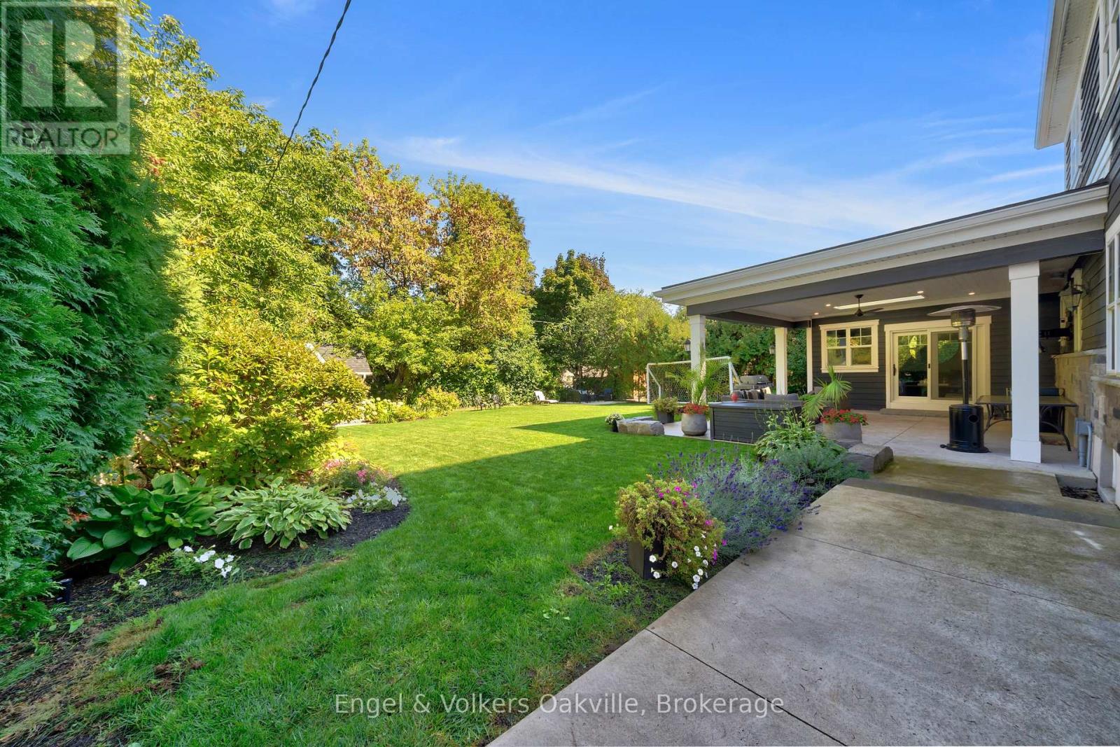 1378 Langdale Crescent, Oakville, Ontario  L6H 2K8 - Photo 33 - W12571766