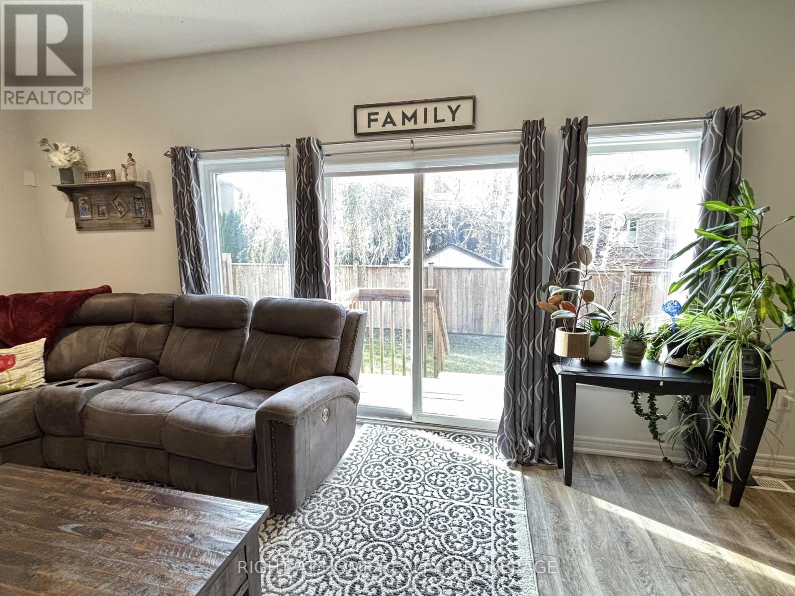 10 - 5080 Connor Drive, Lincoln, Ontario  L3J 0T3 - Photo 8 - X12571840