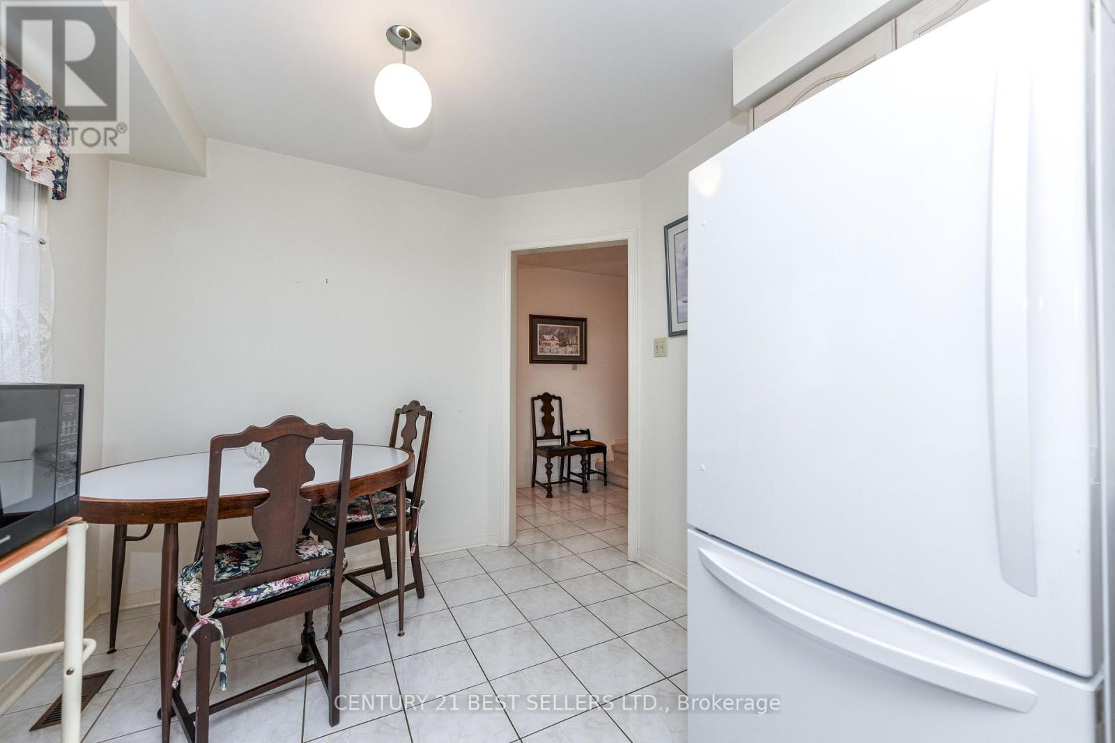 5439 Antrex Crescent, Mississauga, Ontario  L4Z 3T7 - Photo 3 - W12567268