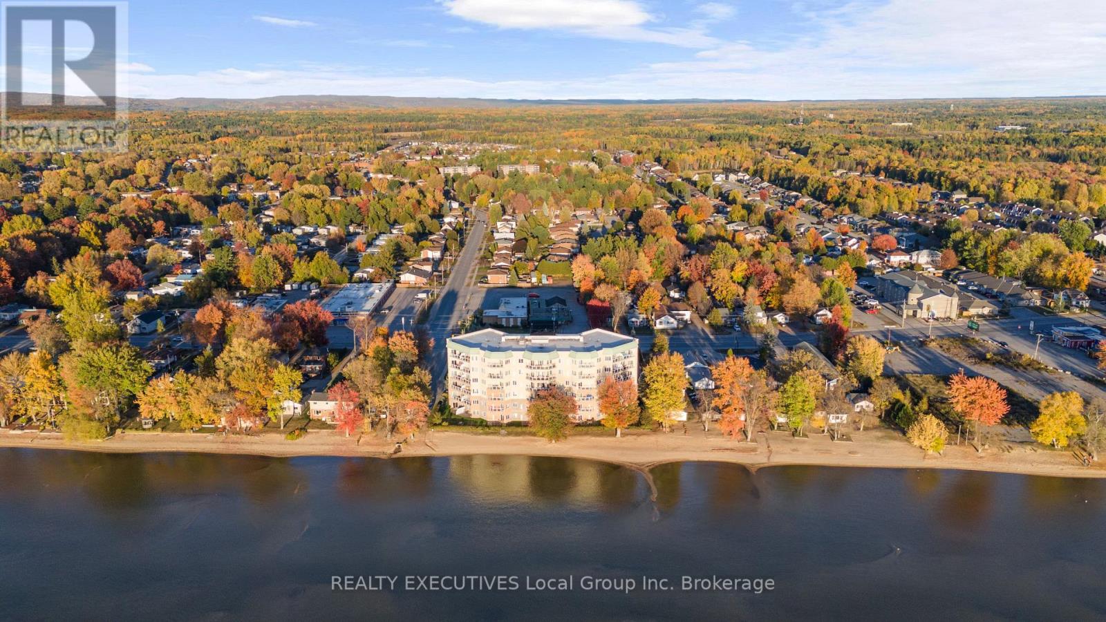 404 - 533 Lakeshore Drive, North Bay (Ferris), Ontario  P1A 2E5 - Photo 1 - X12571740