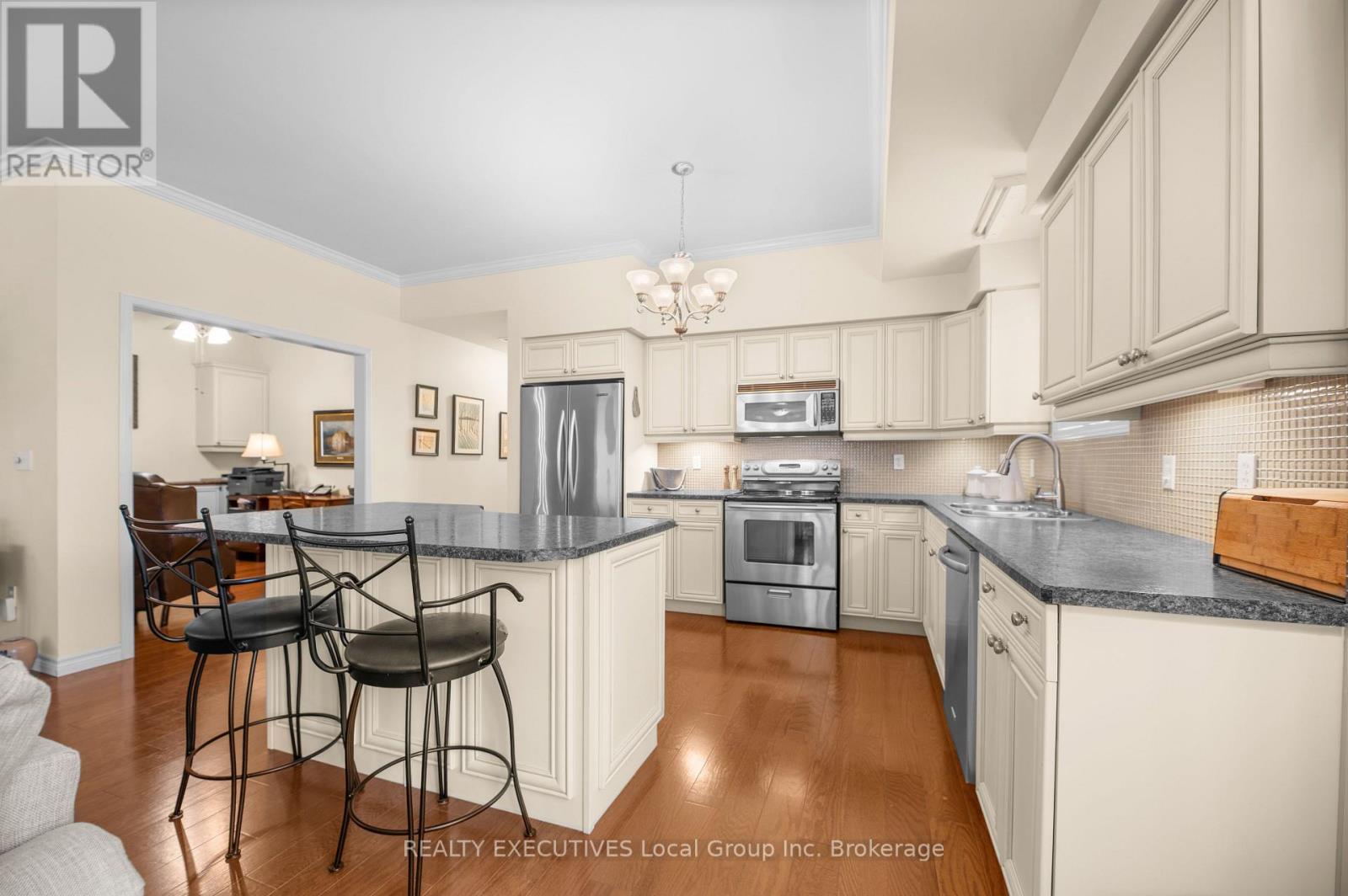 404 - 533 Lakeshore Drive, North Bay (Ferris), Ontario  P1A 2E5 - Photo 14 - X12571740