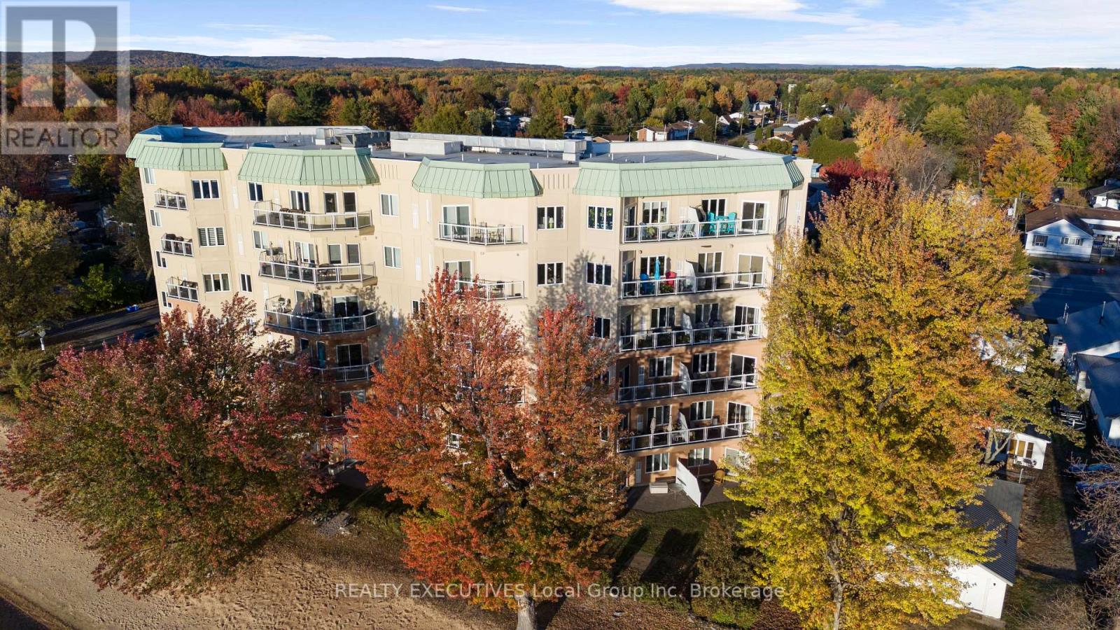 404 - 533 Lakeshore Drive, North Bay (Ferris), Ontario  P1A 2E5 - Photo 2 - X12571740