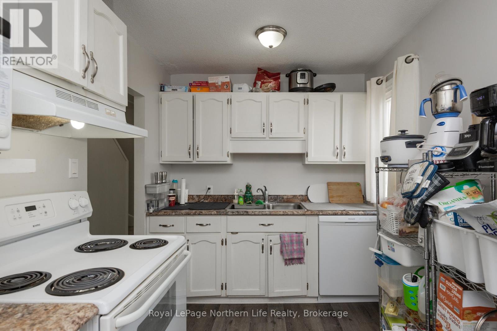 967 Galt Street, North Bay (Central), Ontario  P1B 5N5 - Photo 7 - X12571958