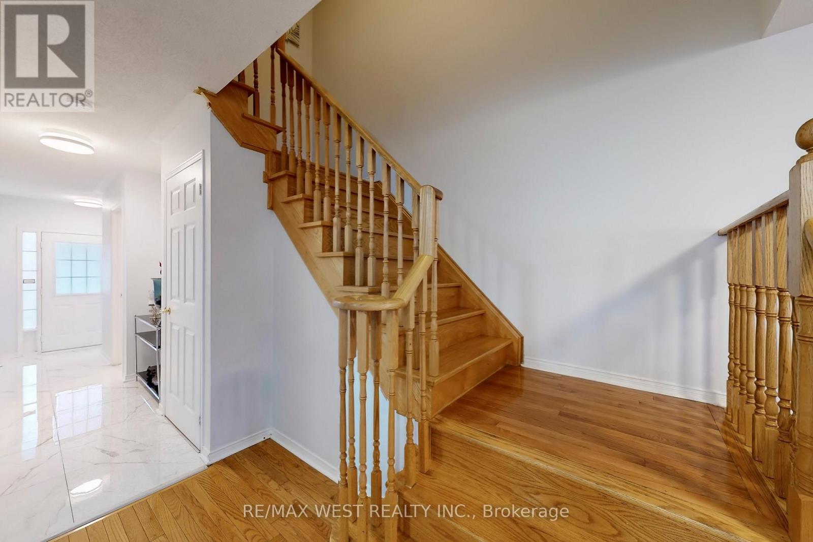 40 San Gabriele Avenue, Toronto, Ontario  M9L 3A4 - Photo 22 - W12571600