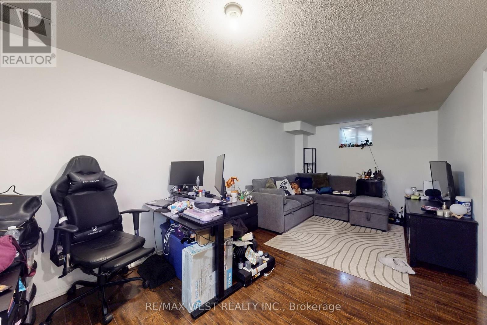 40 San Gabriele Avenue, Toronto, Ontario  M9L 3A4 - Photo 37 - W12571600