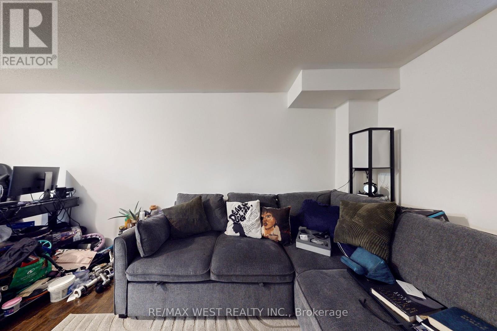 40 San Gabriele Avenue, Toronto, Ontario  M9L 3A4 - Photo 40 - W12571600