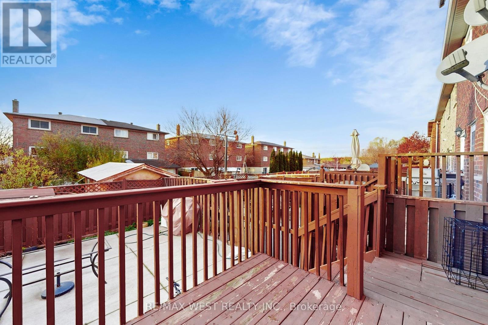 40 San Gabriele Avenue, Toronto, Ontario  M9L 3A4 - Photo 46 - W12571600