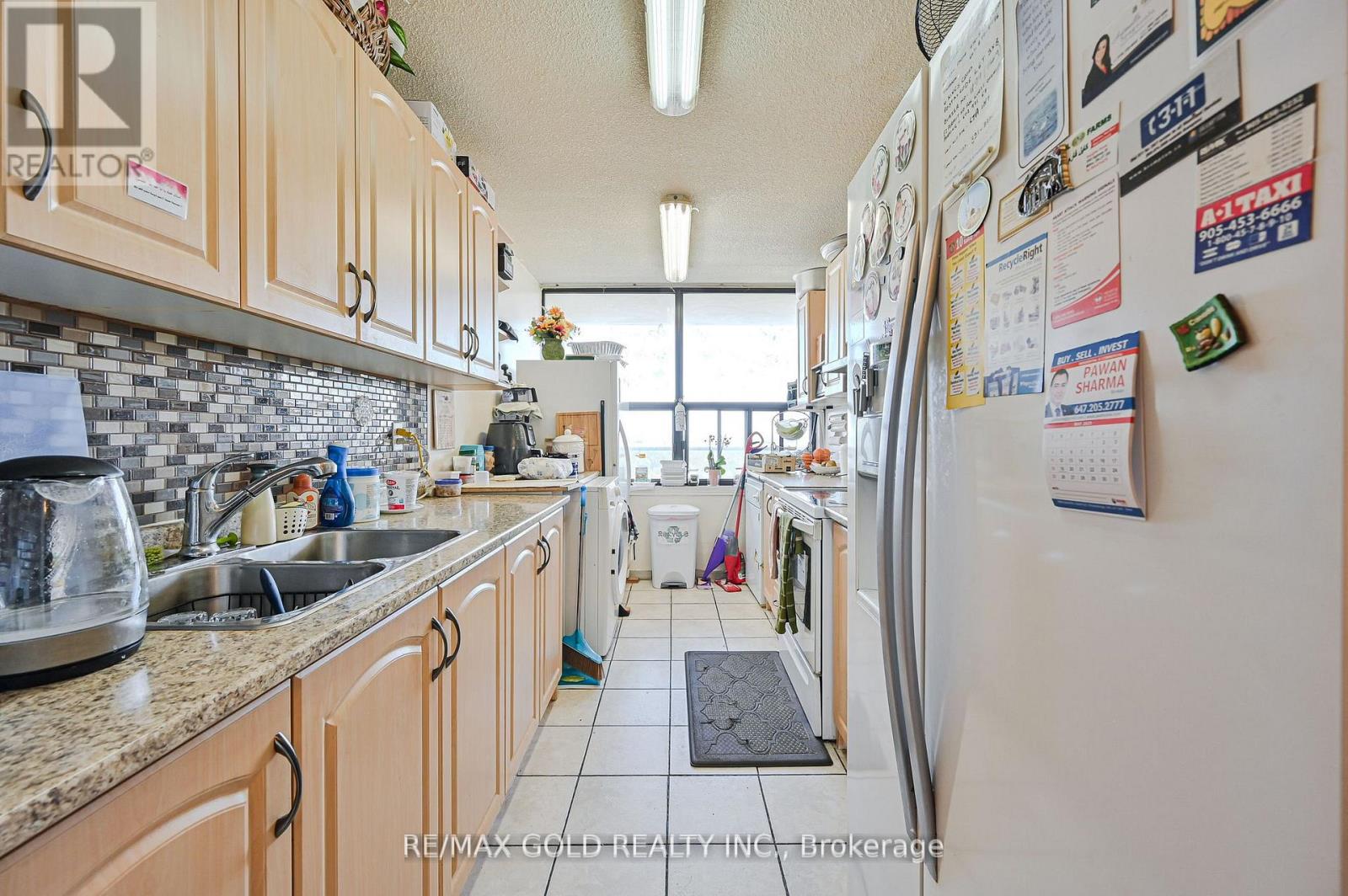 1807 - 4 Kings Cross Road, Brampton, Ontario  L6T 3X8 - Photo 14 - W12571626