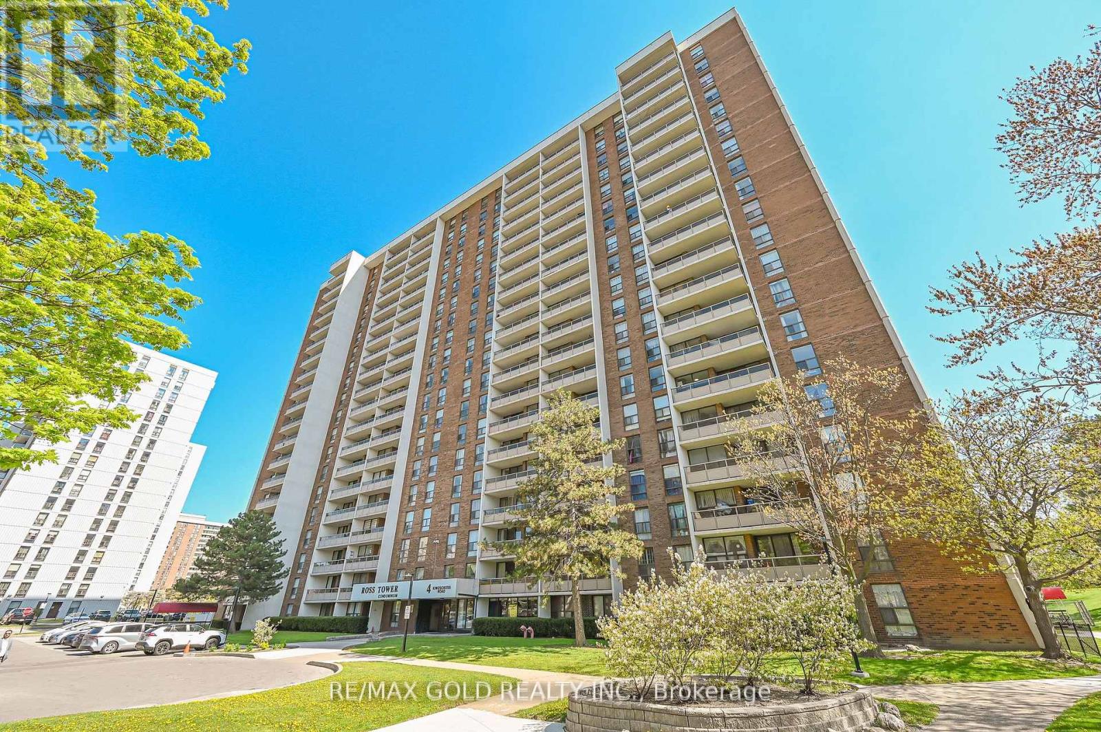 1807 - 4 Kings Cross Road, Brampton, Ontario  L6T 3X8 - Photo 2 - W12571626