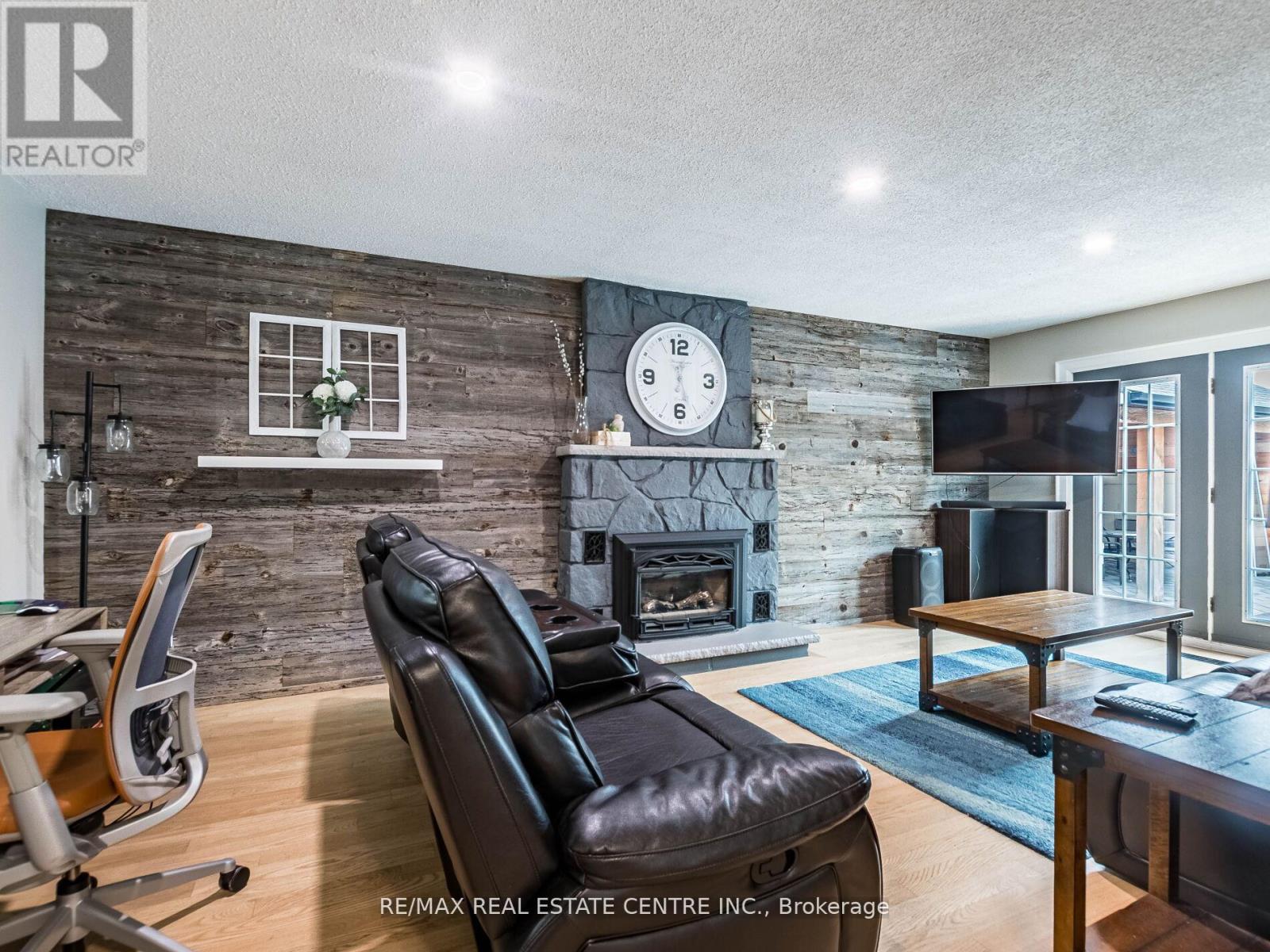 678 Harrison Road, Milton, Ontario  L9T 4S9 - Photo 14 - W12571662