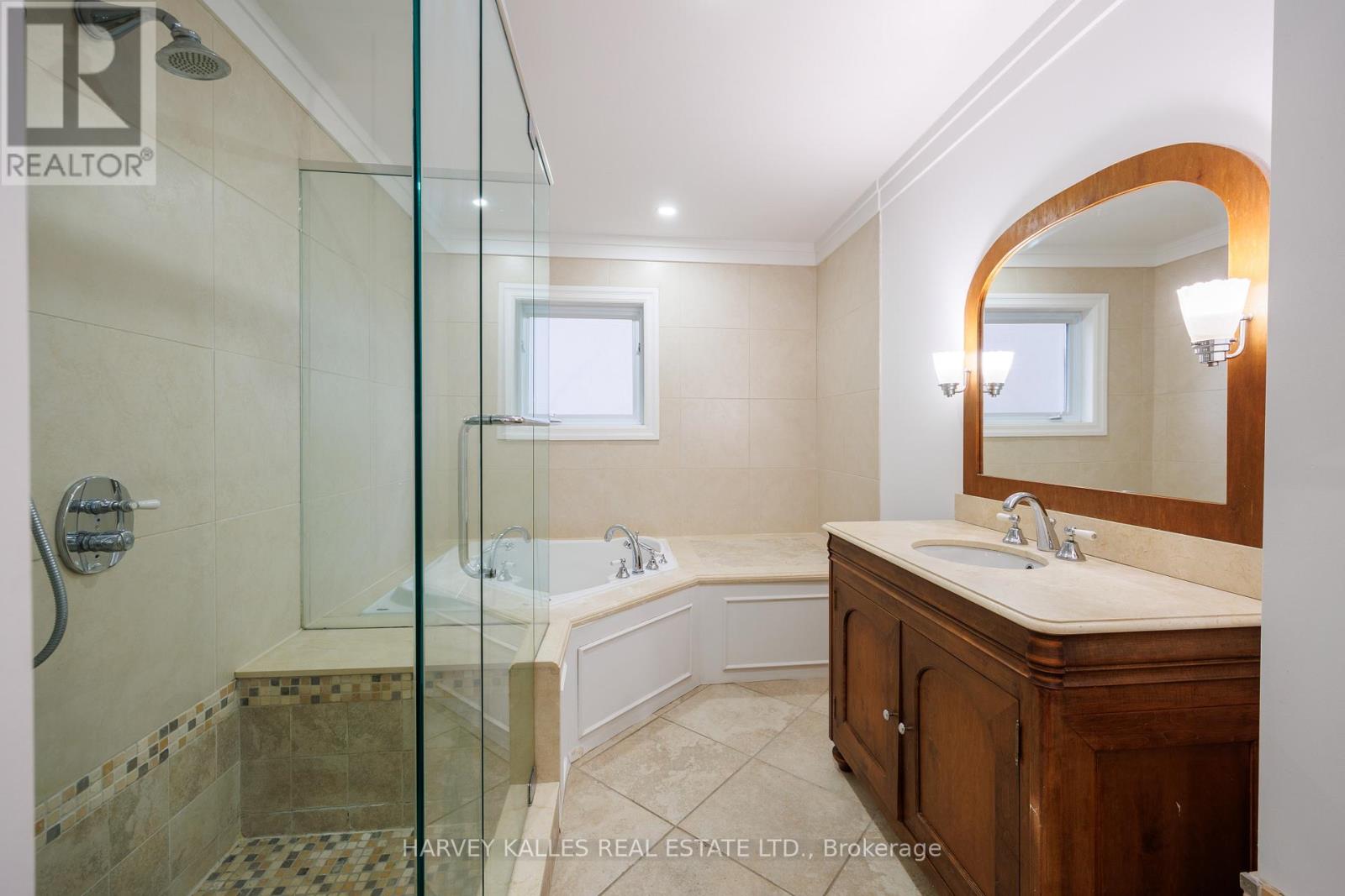 19 Blair Athol Crescent, Toronto, Ontario  M9A 1X6 - Photo 36 - W12571718