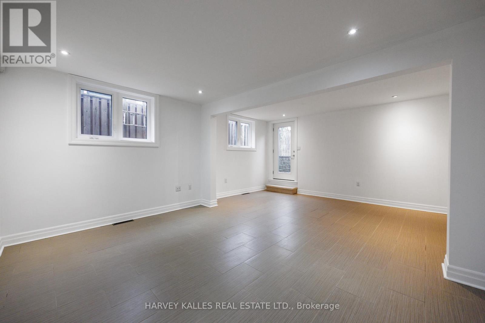 19 Blair Athol Crescent, Toronto, Ontario  M9A 1X6 - Photo 47 - W12571718