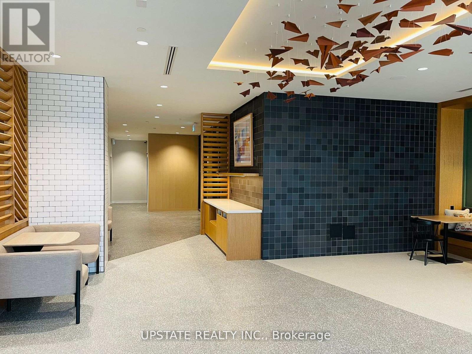 1909 - 2495 Eglinton Avenue W, Mississauga, Ontario  L5M 2T2 - Photo 2 - W12571732