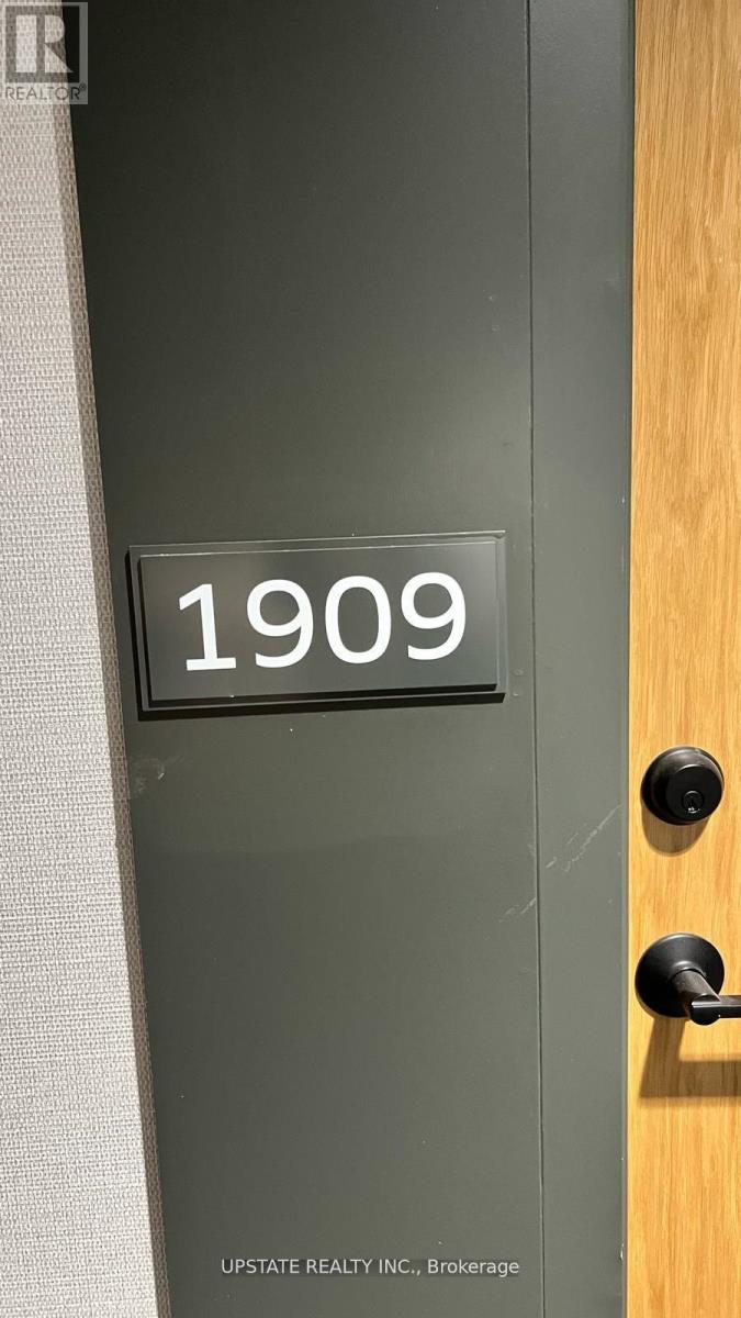 1909 - 2495 Eglinton Avenue W, Mississauga, Ontario  L5M 2T2 - Photo 4 - W12571732