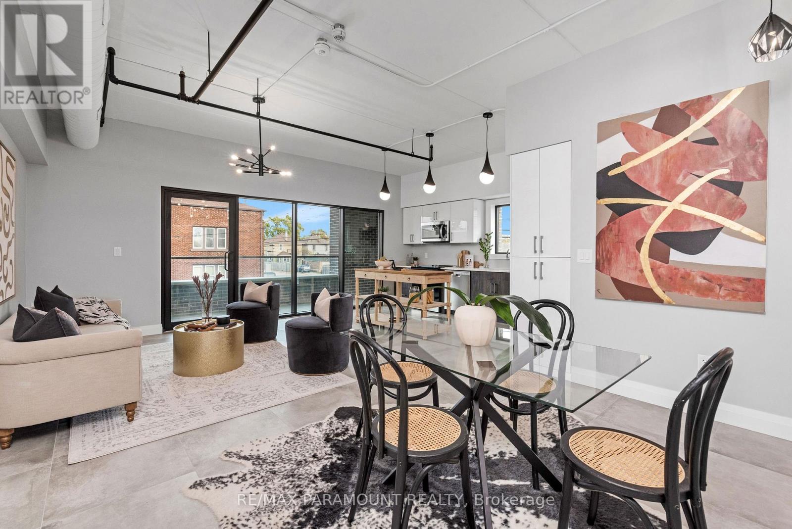 404 - 781 Erie Street, Windsor, Ontario  N9A 3Y3 - Photo 2 - X12571586