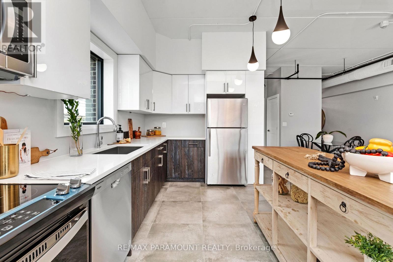 404 - 781 Erie Street, Windsor, Ontario  N9A 3Y3 - Photo 4 - X12571586