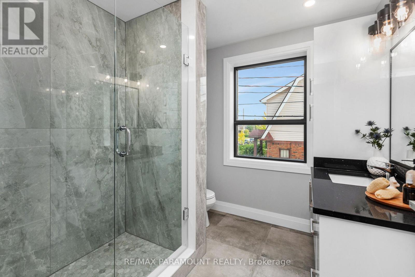 404 - 781 Erie Street, Windsor, Ontario  N9A 3Y3 - Photo 9 - X12571586