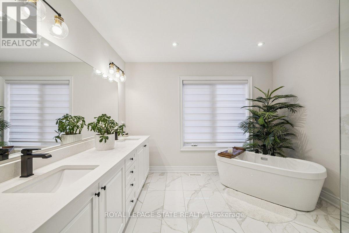 47 Cielo Court, Hamilton, Ontario  L9B 0J1 - Photo 24 - X12571646