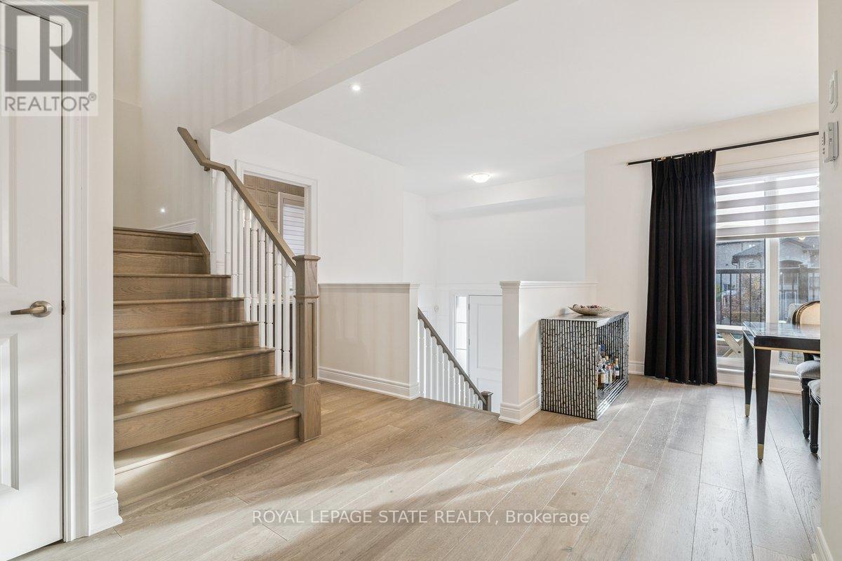 47 Cielo Court, Hamilton, Ontario  L9B 0J1 - Photo 4 - X12571646