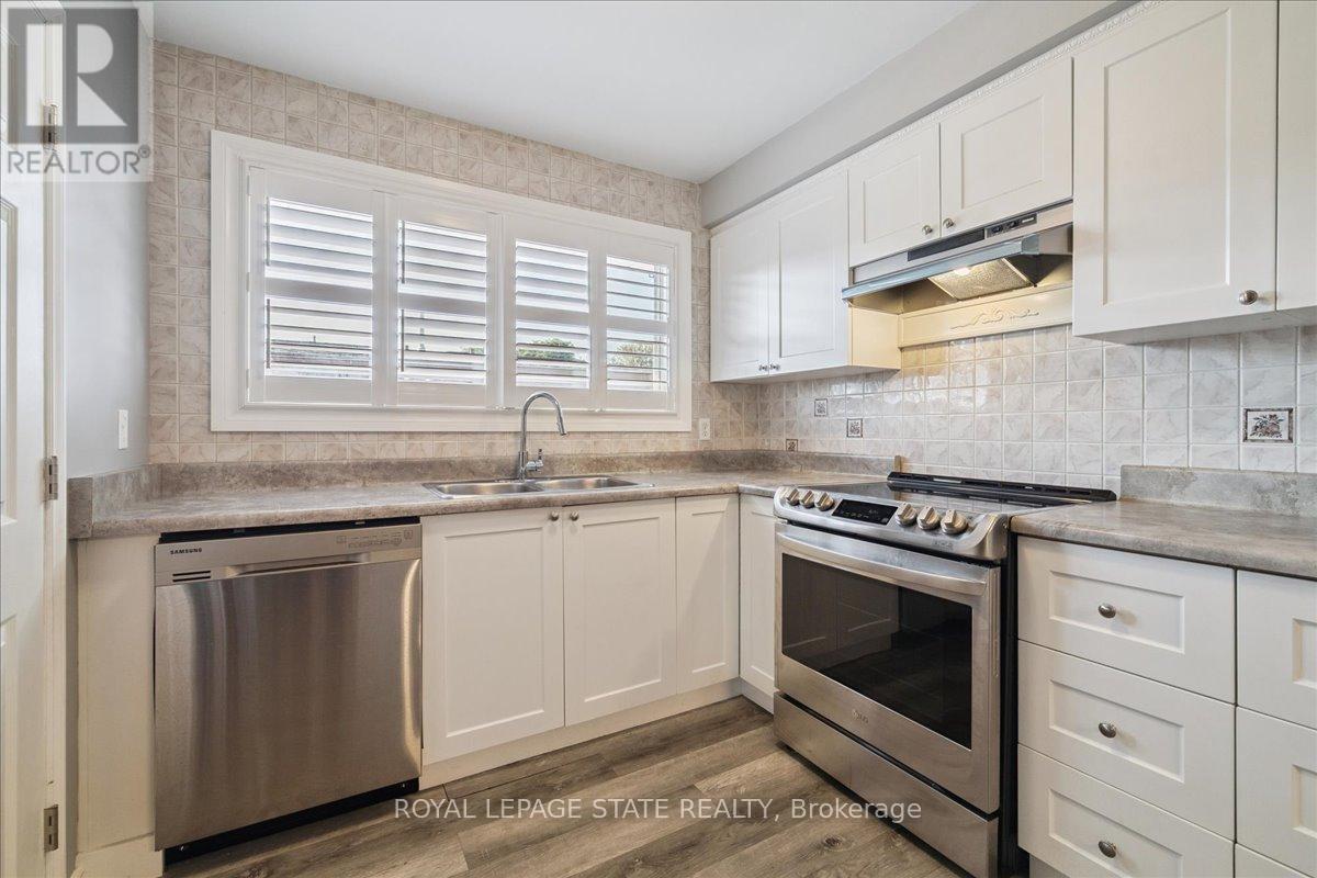 15 Purdy Crescent, Hamilton, Ontario  L9A 3B4 - Photo 21 - X12571666