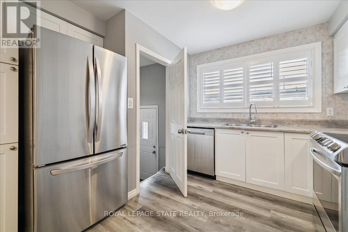 15 Purdy Crescent, Hamilton, Ontario  L9A 3B4 - Photo 22 - X12571666