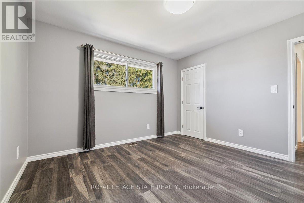 15 Purdy Crescent, Hamilton, Ontario  L9A 3B4 - Photo 23 - X12571666