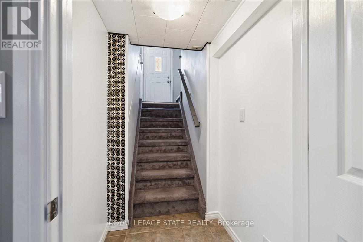 15 Purdy Crescent, Hamilton, Ontario  L9A 3B4 - Photo 32 - X12571666