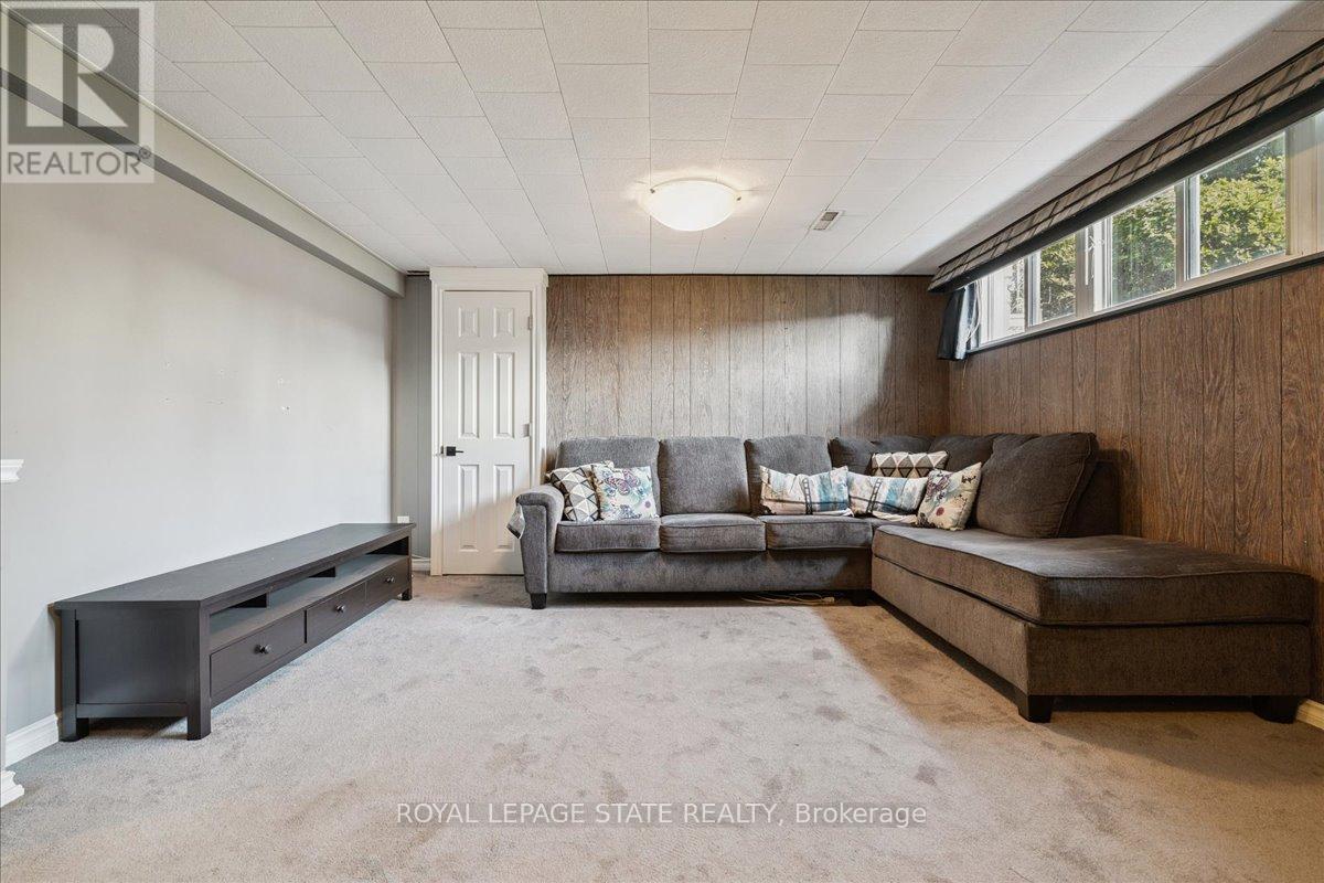 15 Purdy Crescent, Hamilton, Ontario  L9A 3B4 - Photo 35 - X12571666