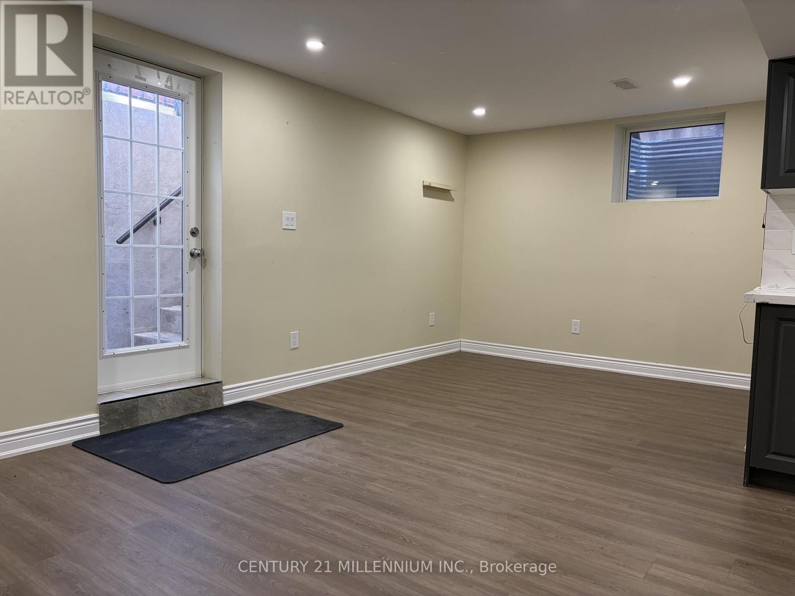 40 HOUGHTON STREET, Cambridge, Ontario