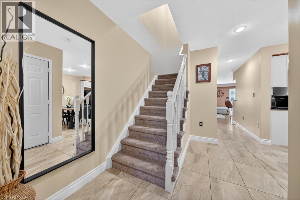 171 Highbury Drive Unit# 28, Hamilton, Ontario  L8J 3T6 - Photo 5 - 40789659