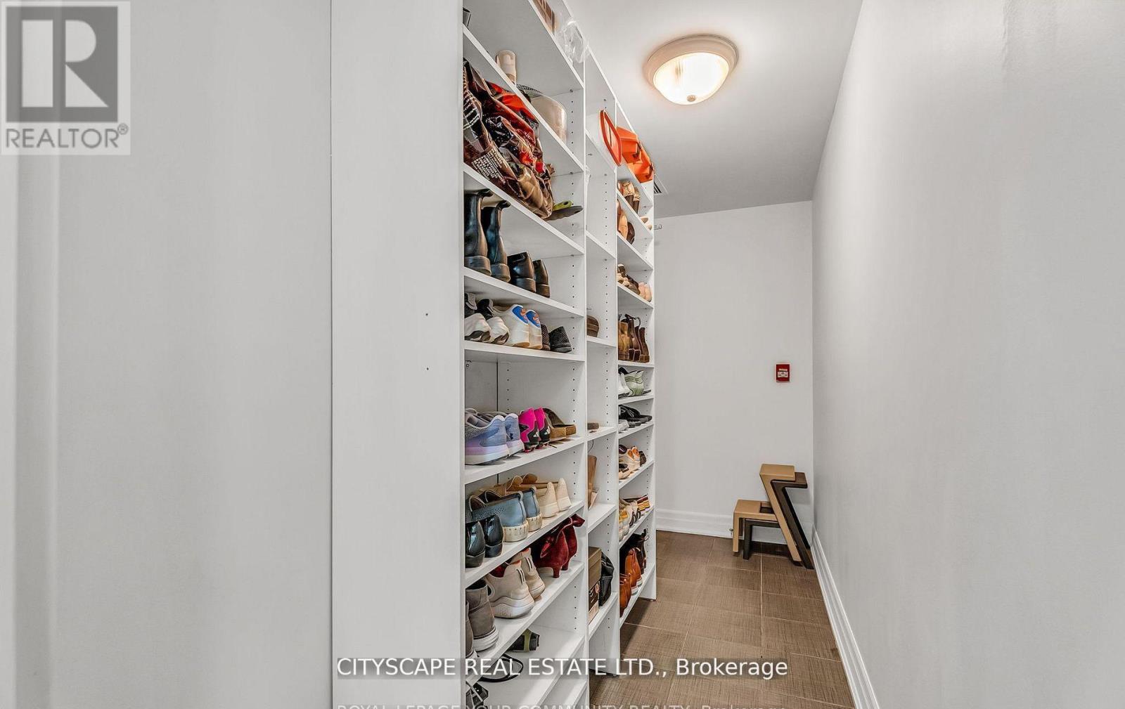 Th 7 - 81 Sloping Sky Mews, Toronto, Ontario  M5V 1P4 - Photo 19 - C12571768