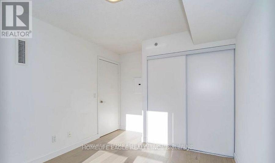 331 - 35 Saranac Boulevard, Toronto, Ontario  M6A 2G4 - Photo 6 - C12571782