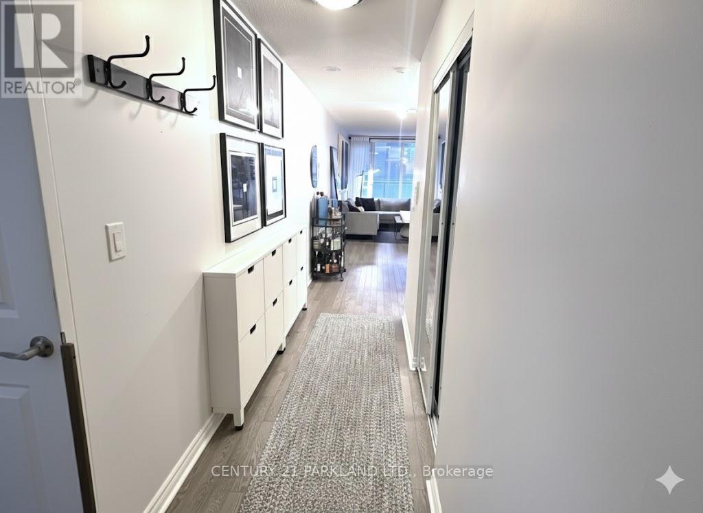 325 - 270 Wellington Street W, Toronto, Ontario  M5V 3P5 - Photo 3 - C12571786