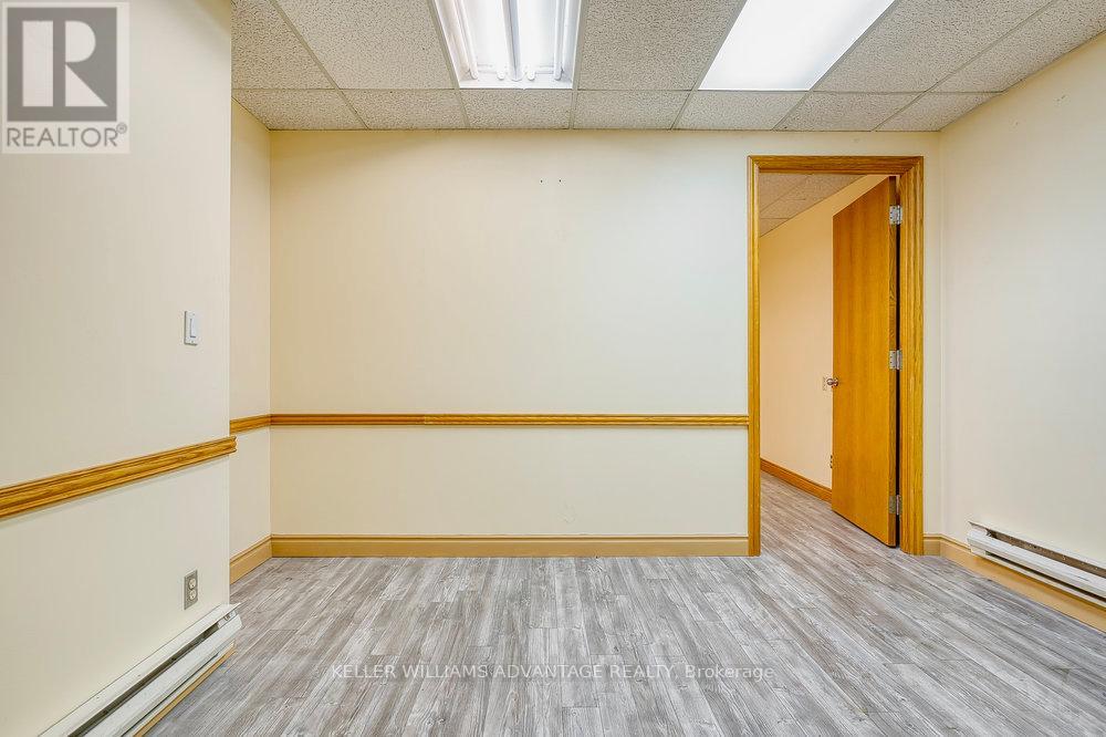 203B - 302 SPADINA AVENUE, Toronto, Ontario