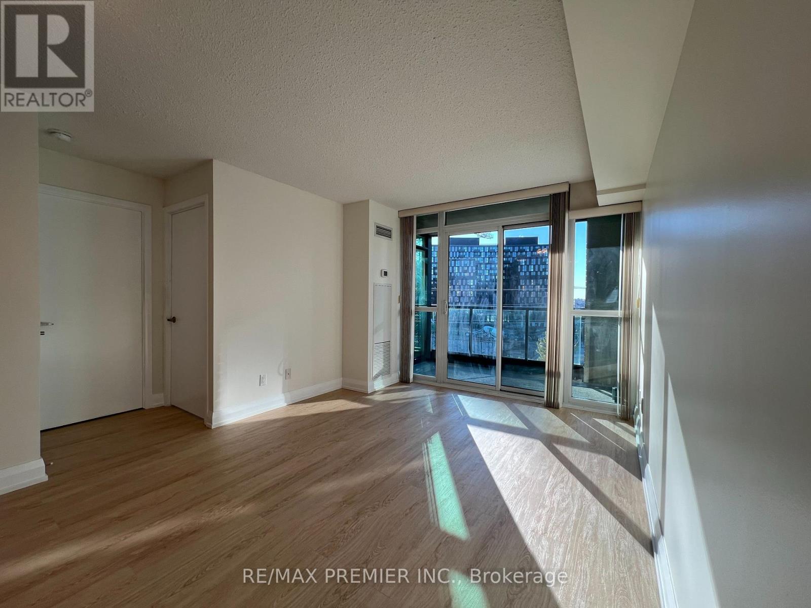 563 - 525 Wilson Avenue, Toronto, Ontario  M3H 0A7 - Photo 4 - C12571864