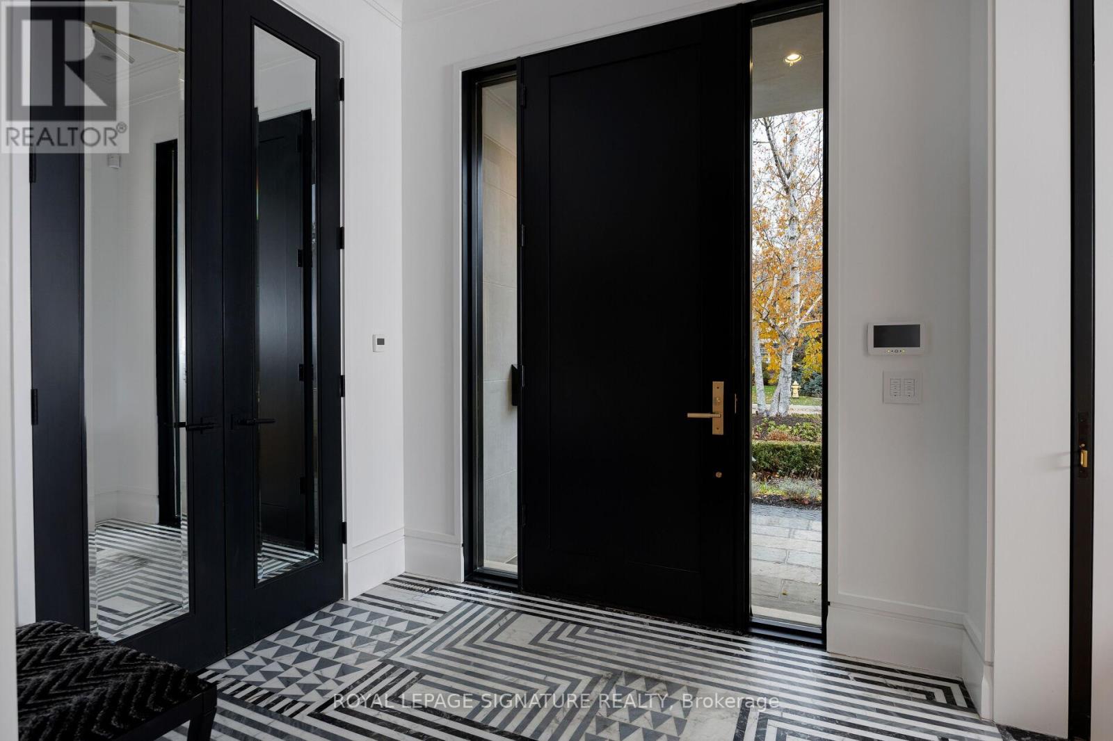 207 Strathallan Boulevard, Toronto, Ontario  M1N 1T3 - Photo 5 - C12571918