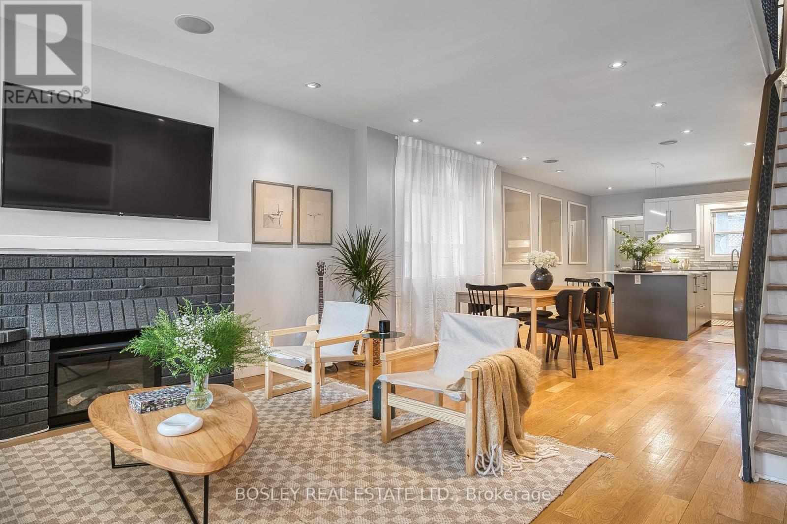 38 HALTON STREET, Toronto, Ontario