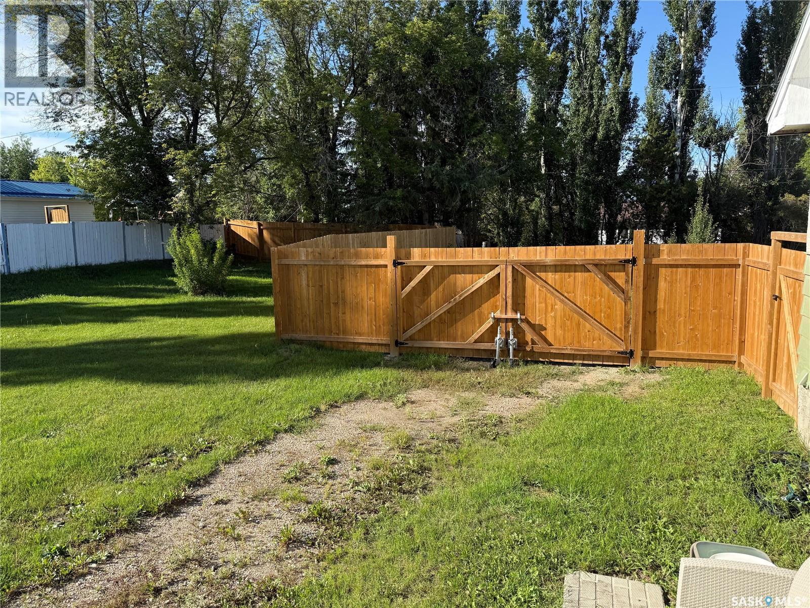 307 1st Avenue, St. Walburg, Saskatchewan  S0M 2T0 - Photo 32 - SK024605