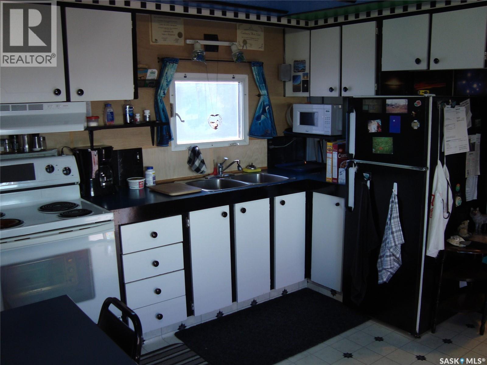 14 701 11th Avenue Nw, Swift Current, Saskatchewan  S9H 4M5 - Photo 3 - SK024548